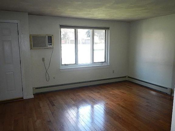4th image of 38 Casablanca Ct #38