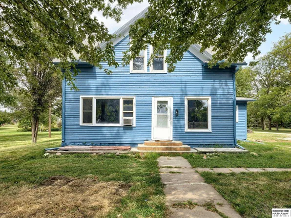 220 G St, Geneva, NE 68361