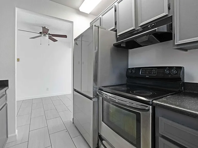 2920 Briarwood Rd #H12 — Photo 7