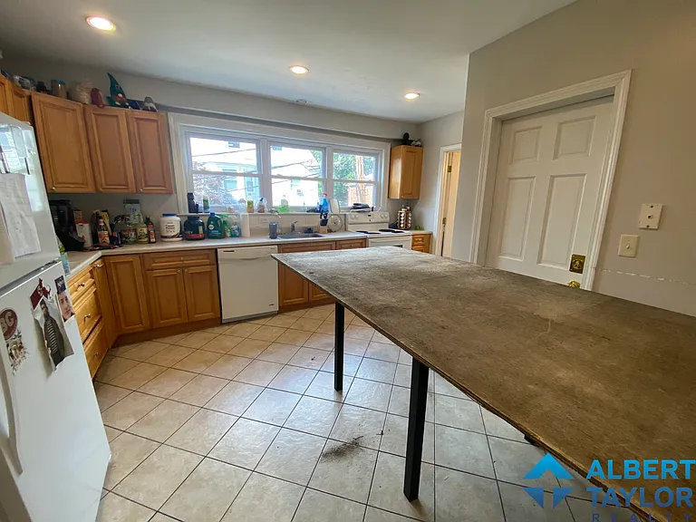 288 Foster St #1 — Photo 3