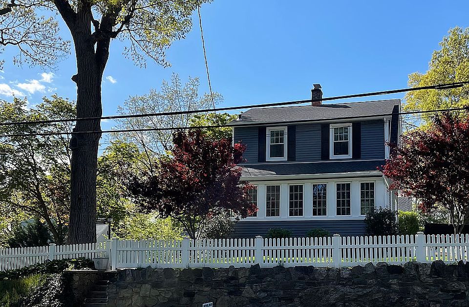 1st image of 1045 Palmer Ave