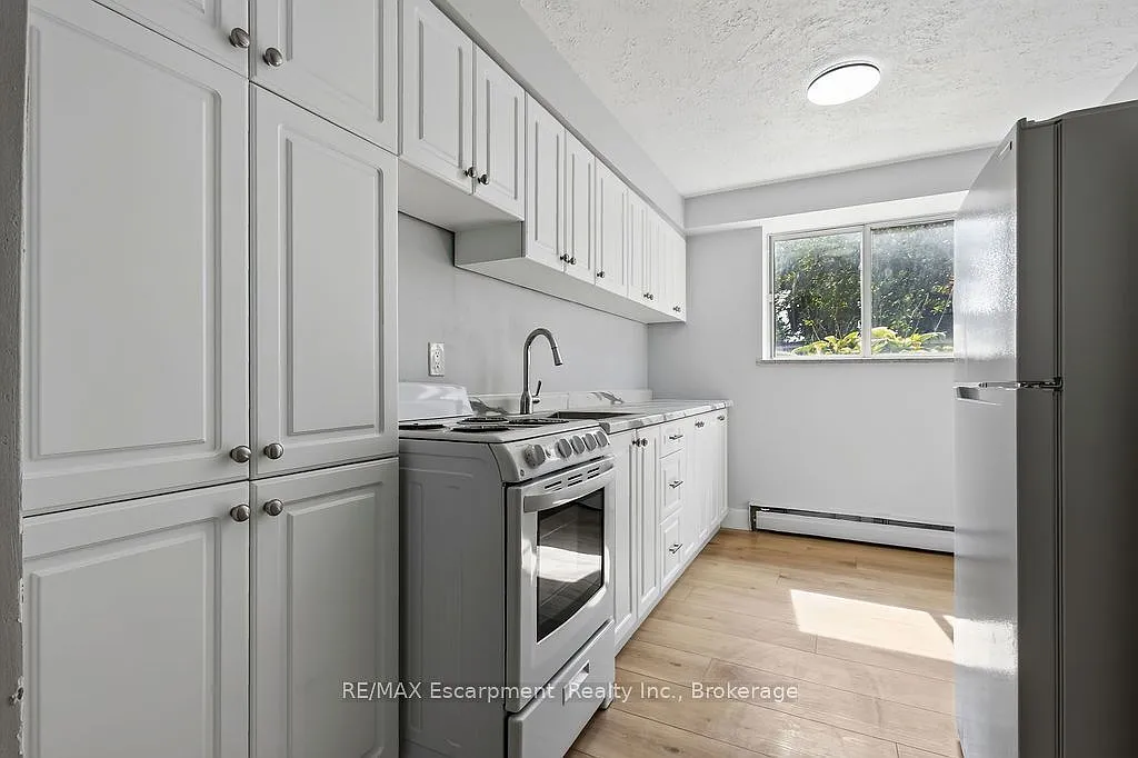 2 bed, $2,250 — Photo 1