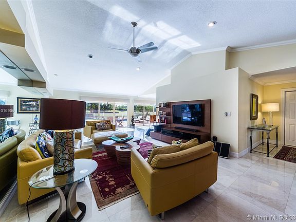 5th image of 10440 NW 46th St