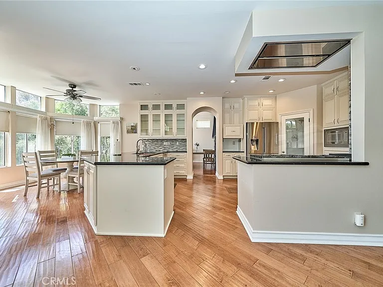 1089 Village Dr — Photo 12