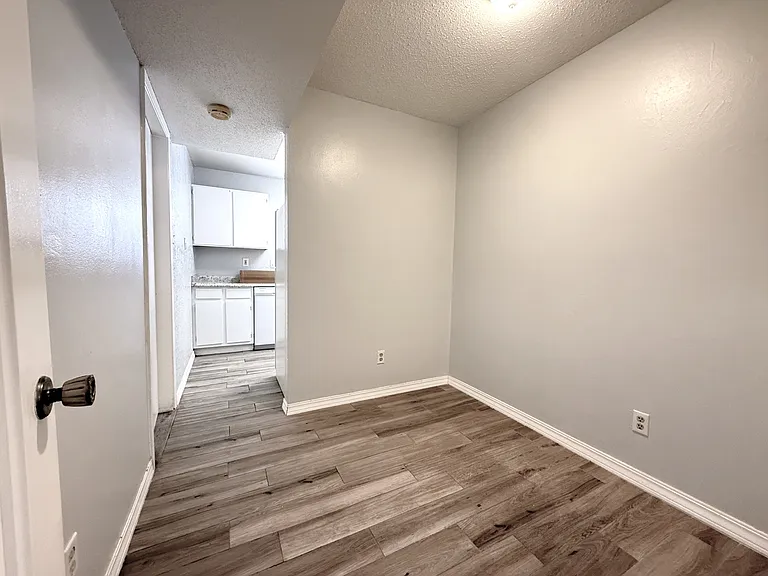 4800 N Stanton St #183-1 — Photo 12