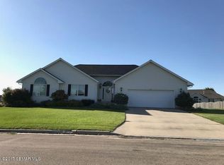 1302 26th St SW, Austin, MN 55912