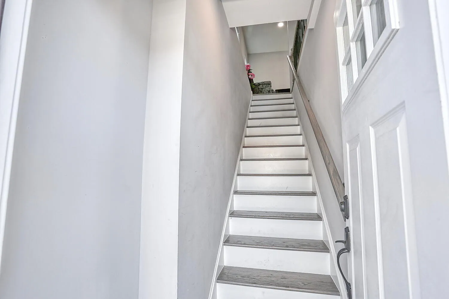 16 Boyd St — Photo 4