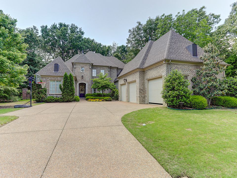 1st image of 153 Dubray Creek Cir