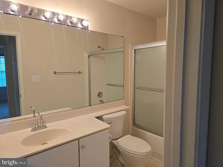 14635 Seasons Dr — Photo 36