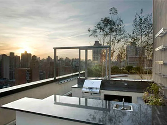 Sold by Corcoran | media 21