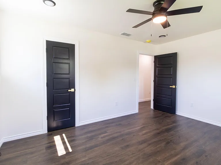 1310 Eleanor St — Photo 23