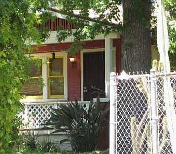 2nd image of 467 Royce St