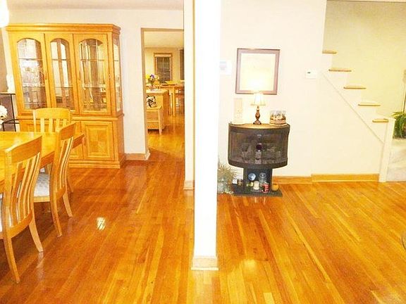 4th image of 5729 S Nordica Ave