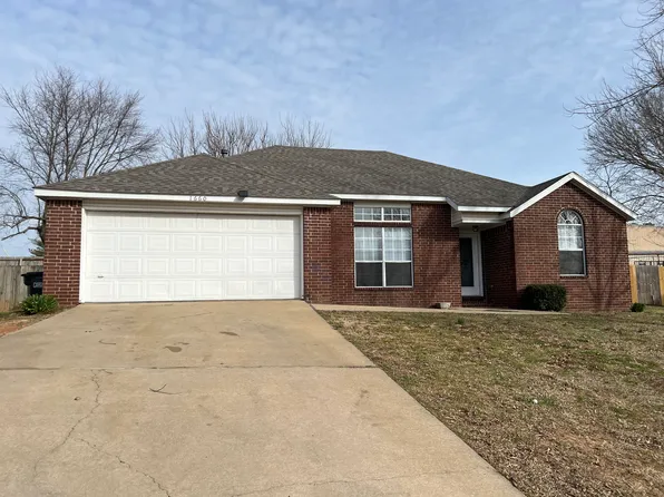 1660 Oxford Pl, Springdale, AR 72764