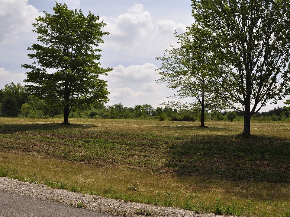 1st image of 15 Cypress Pond Ln