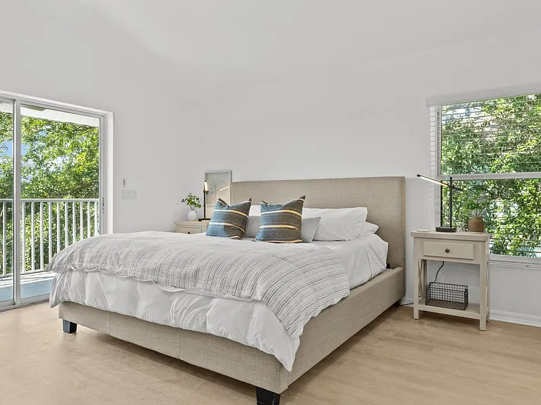 3137 Sun Lake Ct #B — Photo 24