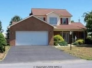 156 Plantation Dr, Hagerstown, MD 21740