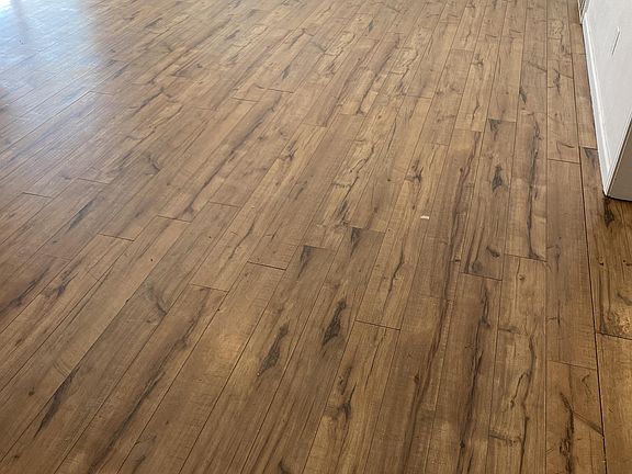 2nd image of 304 Linda Ln