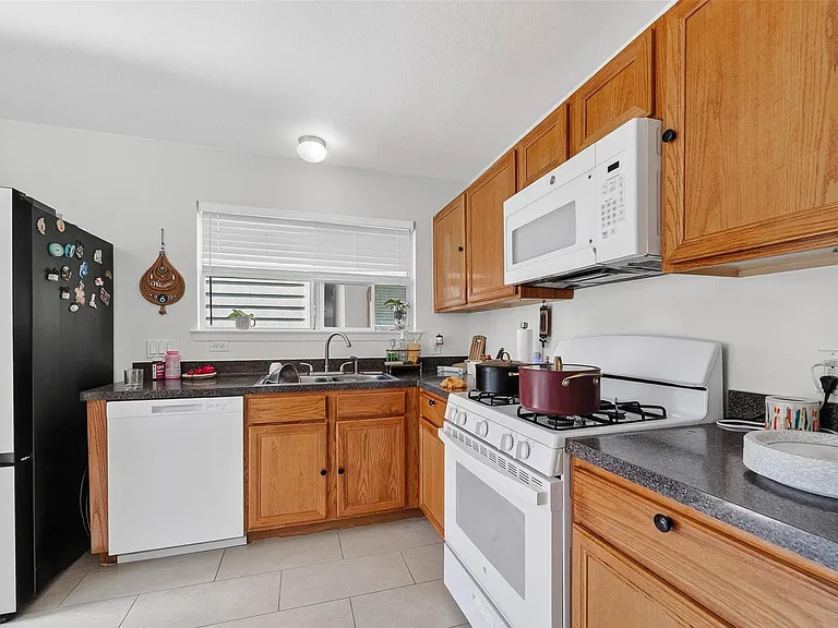 20638 Patriot Park Ln — Photo 15