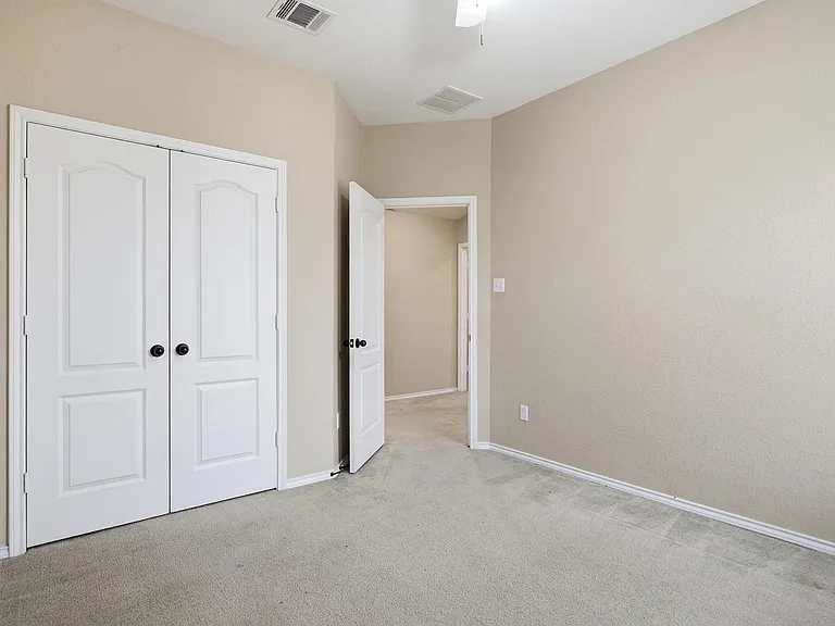 2950 E Old Settlers Blvd #29 — Photo 34
