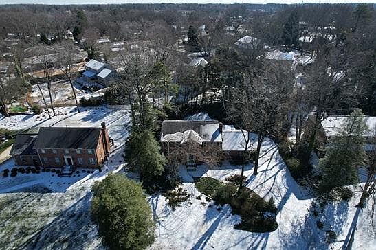 5th image of 104 Sturbridge Dr