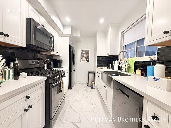 2nd image of 320 N Crescent Dr APT 8