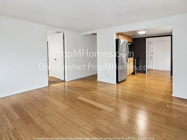 6135 SE Henderson St — Photo 9