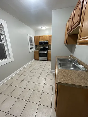 1402 N Harding Ave #2 Photo 1