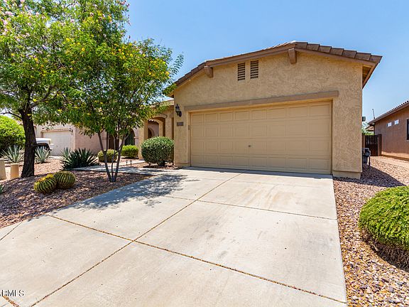 3rd image of 2254 N PALO VERDE Drive