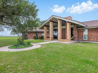 1931 Bruno Rd, High Hill, TX 78956