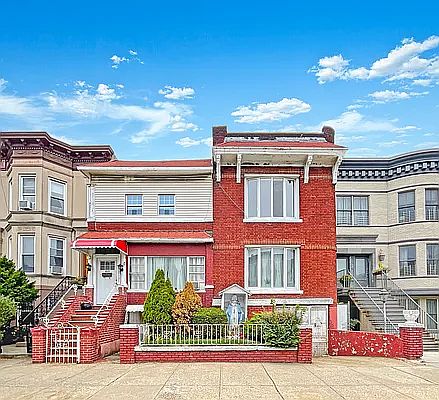 1st image of 415 Caton Ave