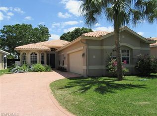 11304 Lakeland Cir, Fort Myers, FL 33913