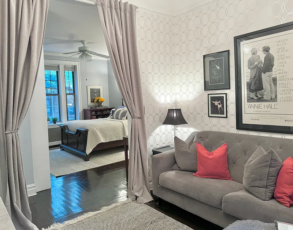 207 West 98th St Unit 1AA  