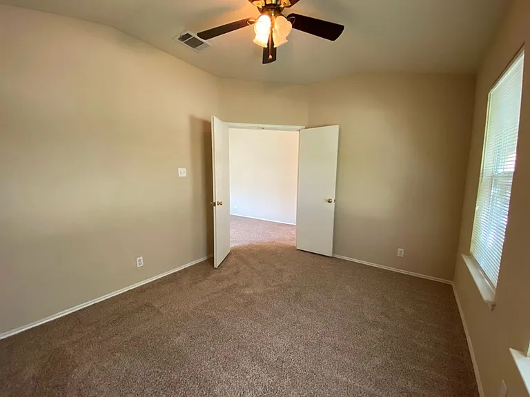 218 Jennifer Ln — Photo 17