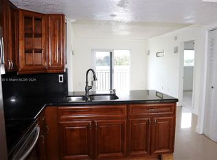 9915 W Okeechobee Rd #2-201, Hialeah Gardens, FL 33016