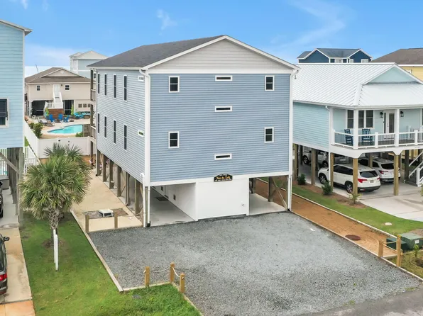 5205 E Pelican Drive, Oak Island, NC 28465
