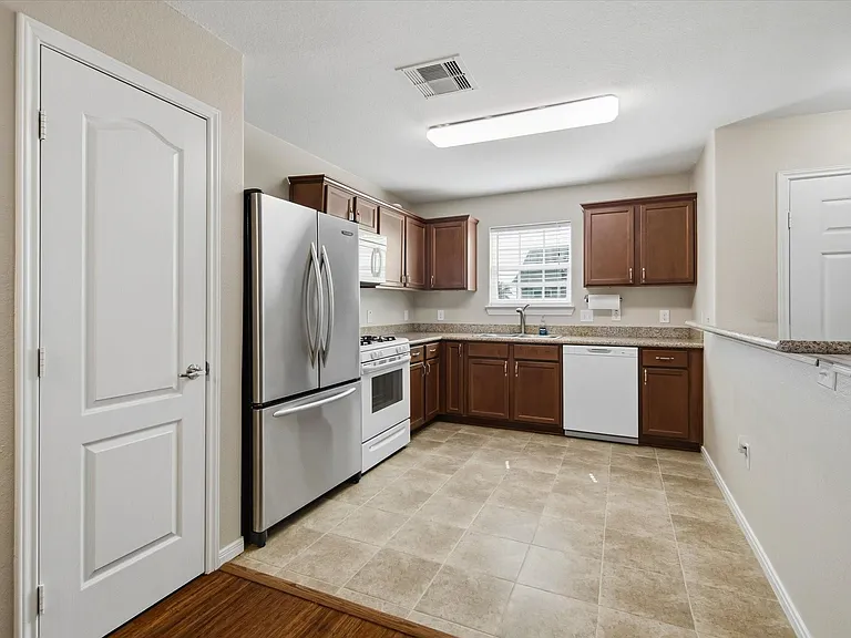 1618 Bayou Shore Dr — Photo 14