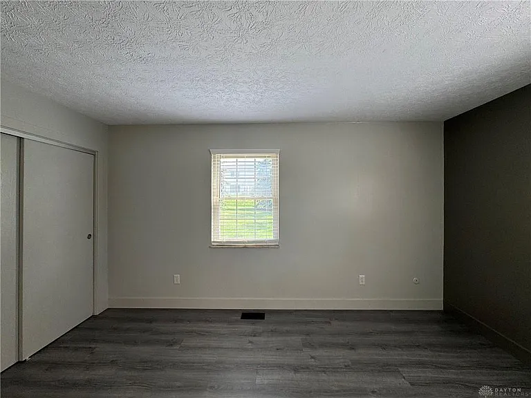 1250 Robbins Run Ct — Photo 15