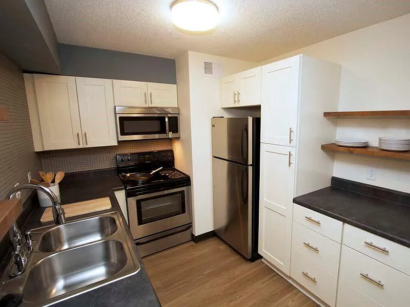 Reserve at Hillcrest — Photo 3