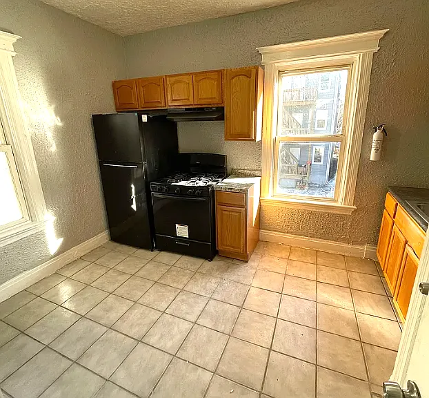 190 Seymour Ave #2 — Photo 1