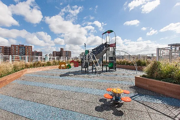 Rented by The Marketing Directors (Arias) | media 4