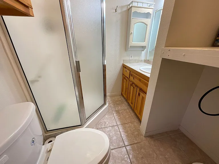 103 Beach Dr — Photo 17