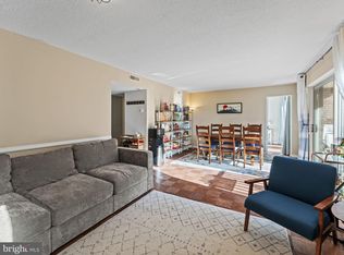 1300 Army Navy Dr APT 710, Arlington, VA 22202