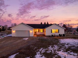 1360 214th Ave, New Richmond, WI 54017