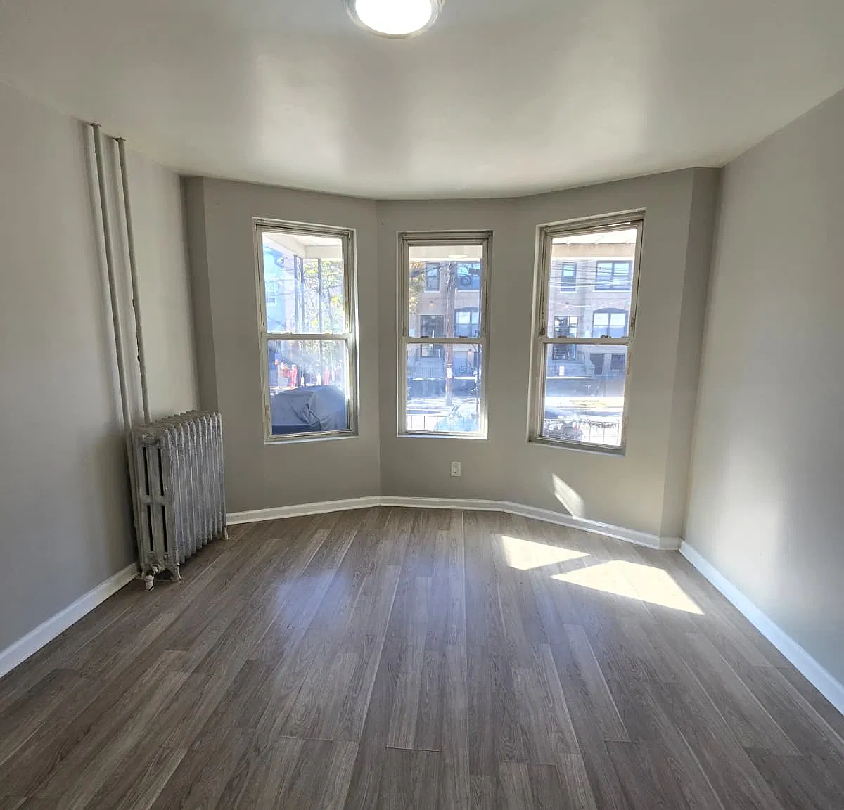 3 bed, $2,500 — Photo 4