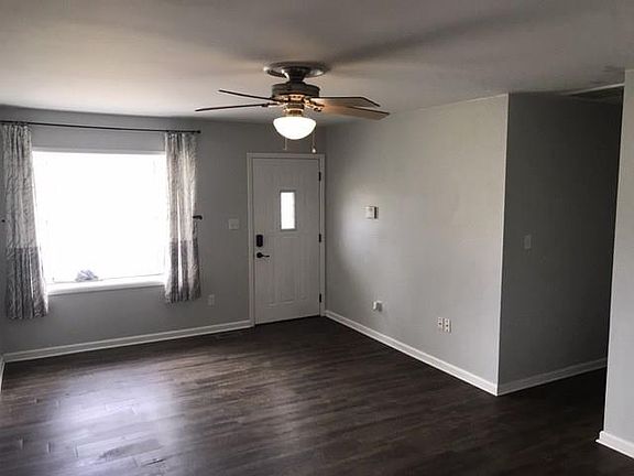 3rd image of 9501 Meadowlark Dr