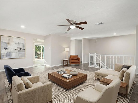 4th image of 8426 Laurel Trails Dr