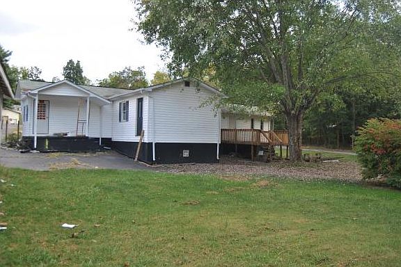 3rd image of 117 Hilo Dr