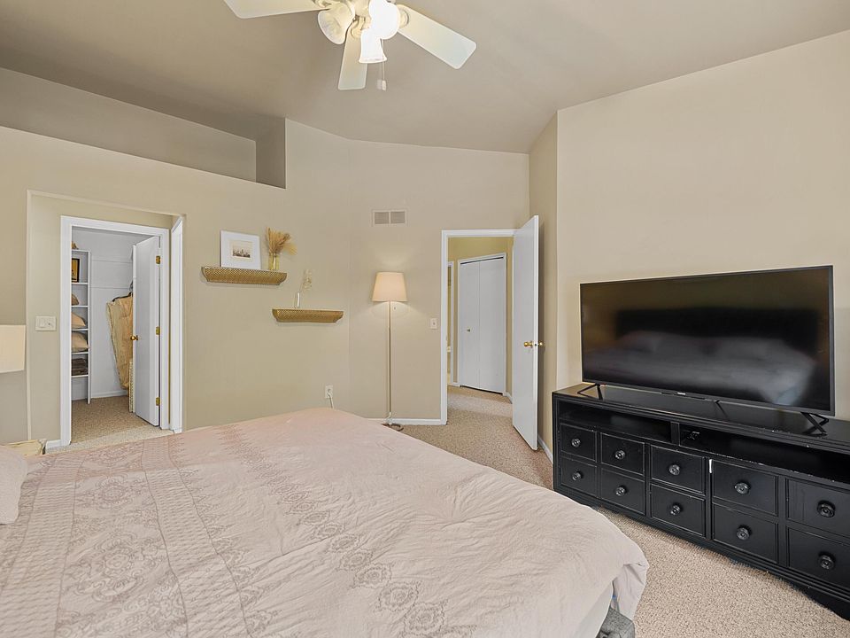 7288 Danbrooke, photo 15