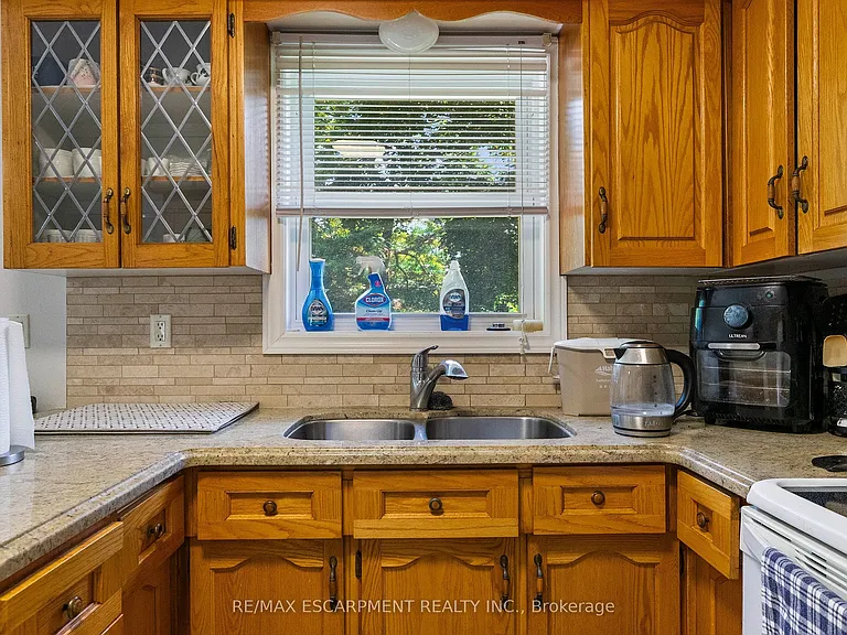 2506 Yarmouth Cres — Photo 14